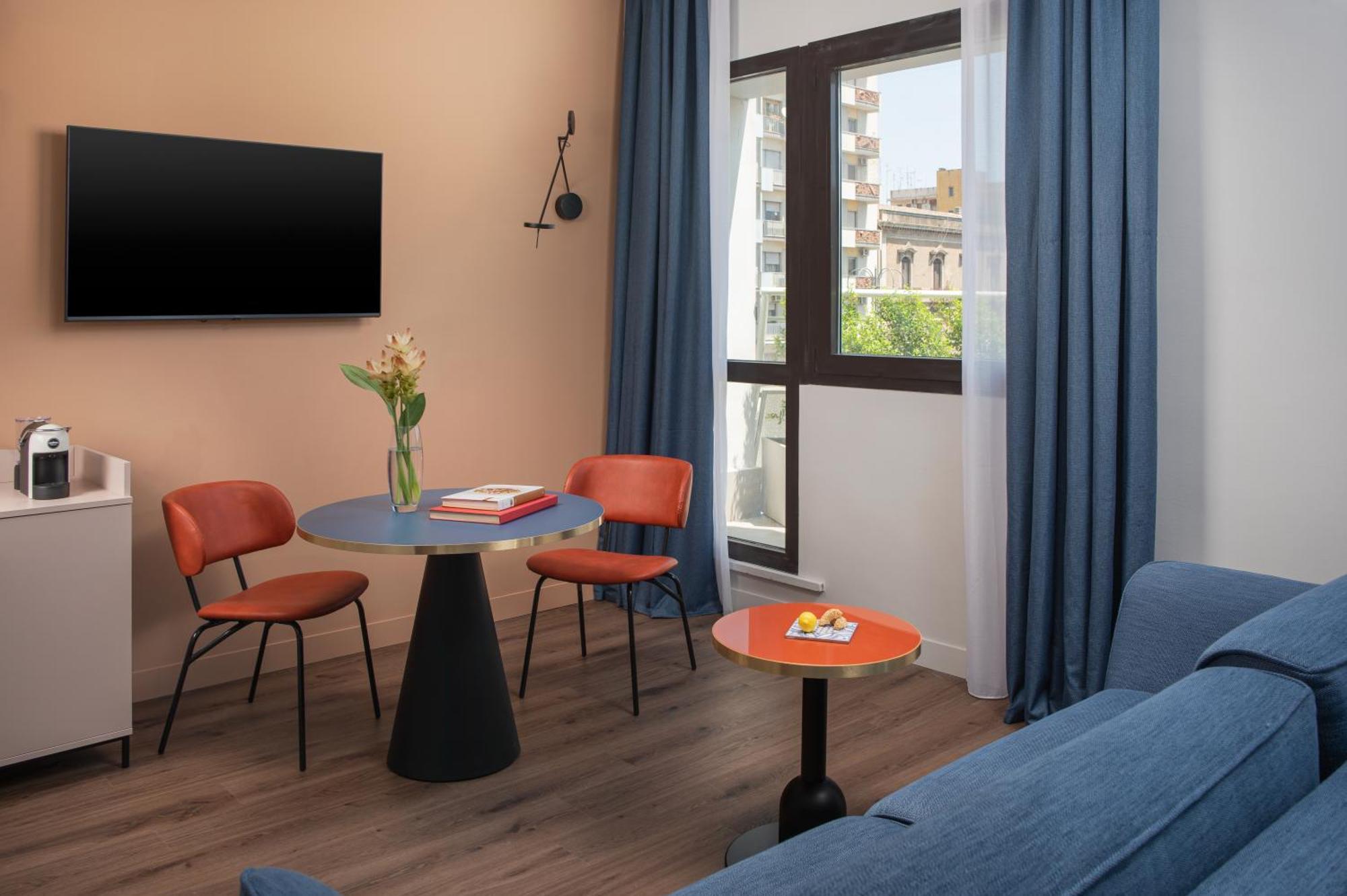 Hotel NH Catania Centro Esterno foto