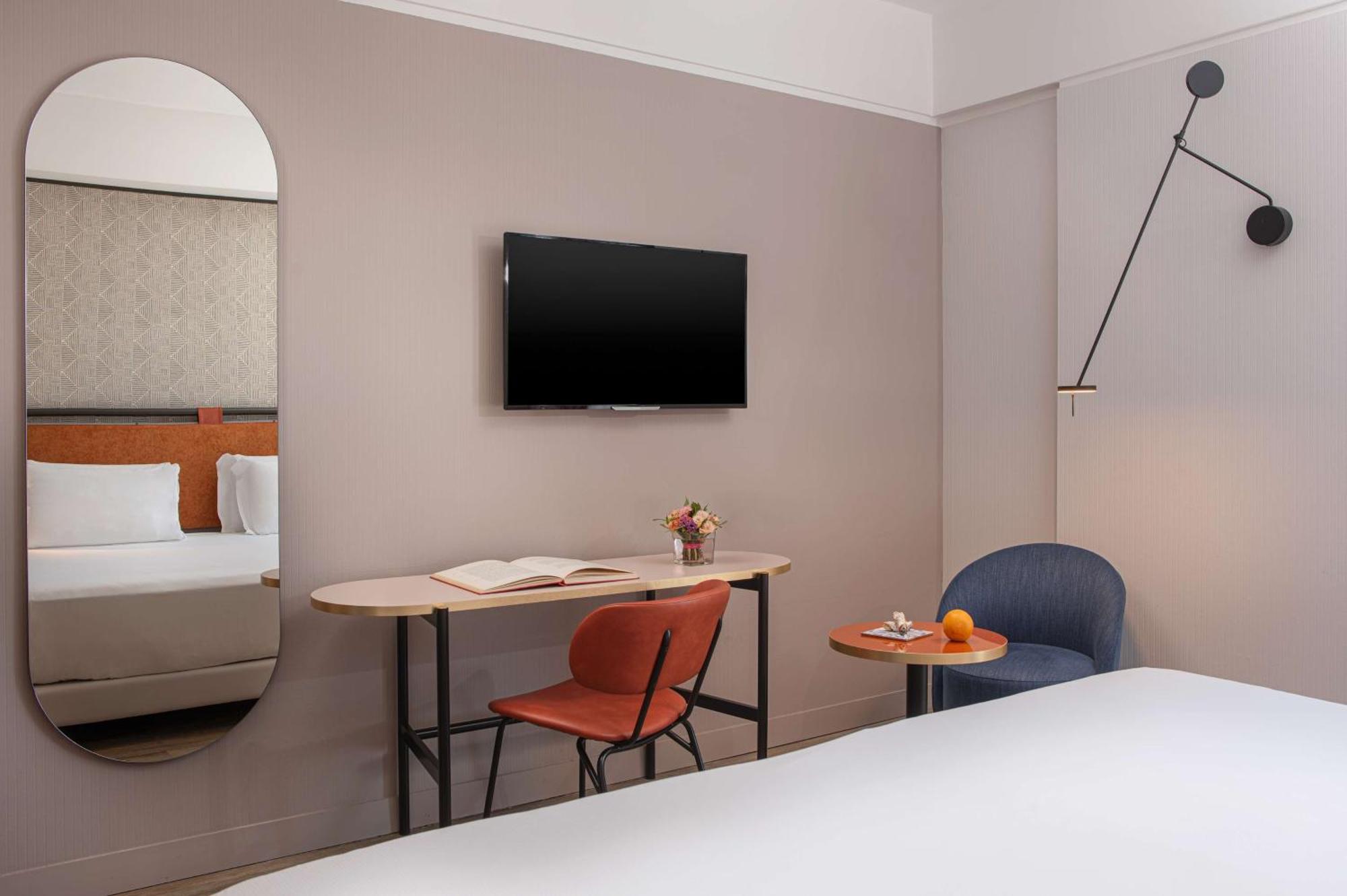 Hotel NH Catania Centro Esterno foto